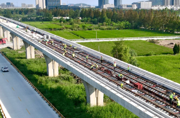 ��ʽ�_ʼ�܉ʩ���������F·��ɽ�����Oӭ�����Mչ