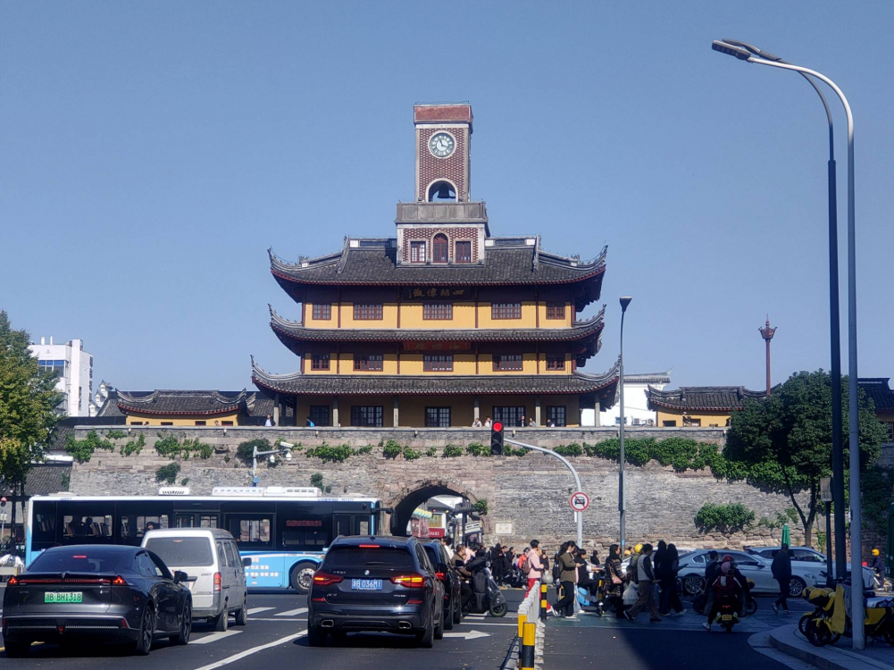 �����º�Сѩ